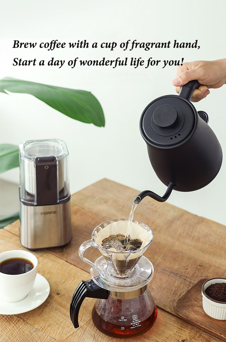 コーヒーを淹れる